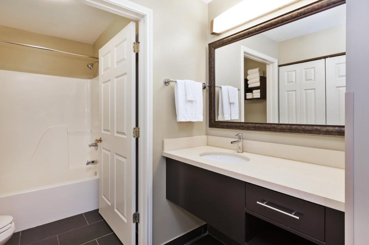Staybridge Suites Detroit-Utica By Ihg Exterior foto